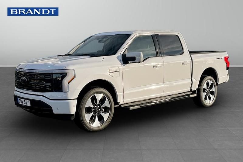 Vit Begagnad 2023 Ford F-150 Extended Range Pickup | 1 243 750 kr - Bild 1/4