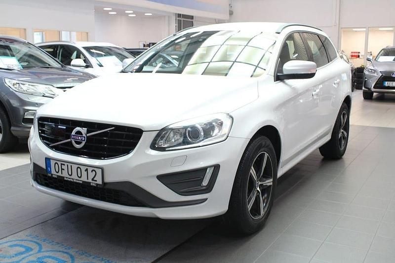 Vit Begagnad 2016 Volvo XC60 R-Design SUV | 264 900 kr (Marknadspris) - Bild 1/4