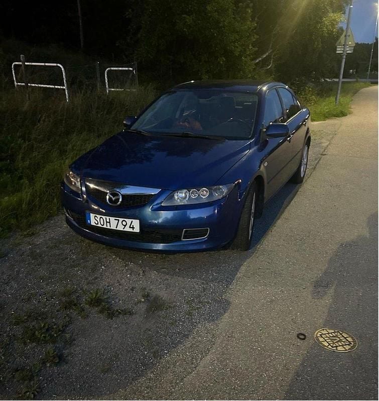 Blå Begagnad 2006 Mazda 6 Sedan | 32 500 kr (Dyr) - Bild 1/4