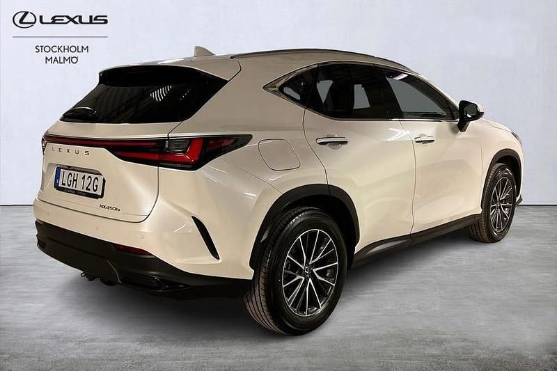 Begagnad Lexus NX450h+ Business Edition 313 HK (230 kW) 2025 Vit SUV