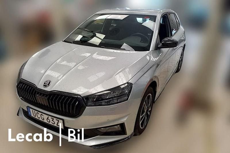 Silver (brilliant silver metallic) Begagnad 2023 Skoda Scala Halvkombi | 229 500 kr (Marknadspris) - Bild 1/1