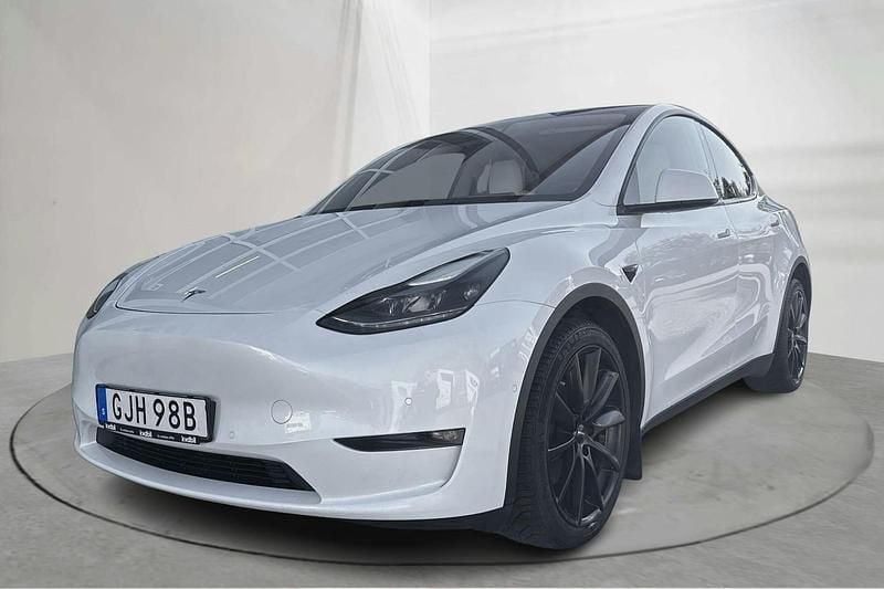 Vit Begagnad 2021 Tesla Model Y SUV | 309 000 kr (Marknadspris) - Bild 1/4