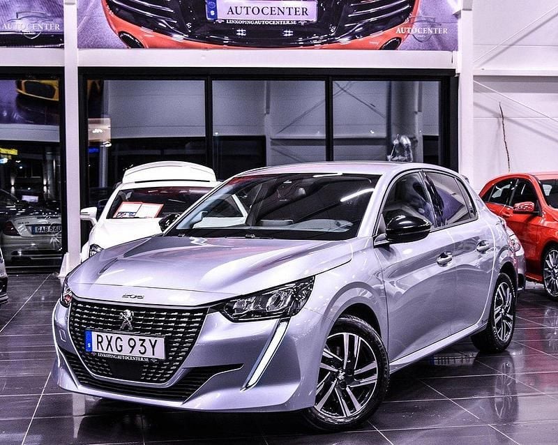 Grå Begagnad 2023 Peugeot 208 Allure Halvkombi | 199 900 kr (Marknadspris) - Bild 1/4