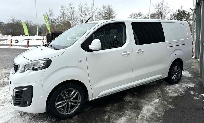 Begagnad Peugeot Expert 122 HK (89 kW) 2017 Van