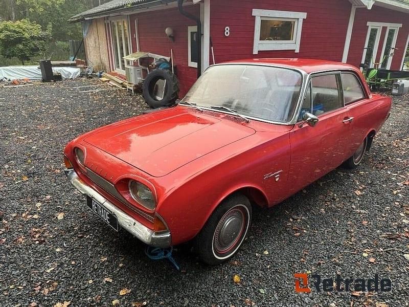 Begagnad Ford 17M 72 HK (52 kW) 1964 Röd Sedan