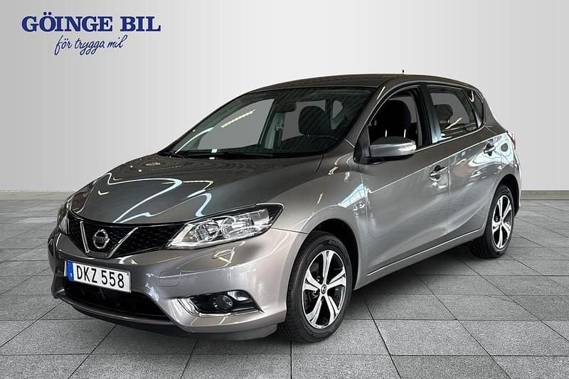 Grå Begagnad 2015 Nissan Pulsar Halvkombi | 99 000 kr (Bra pris) - Bild 1/4