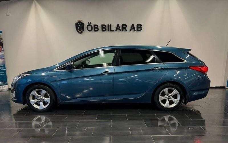Begagnad Hyundai i40 136 HK (100 kW) 2012 Blå Kombi