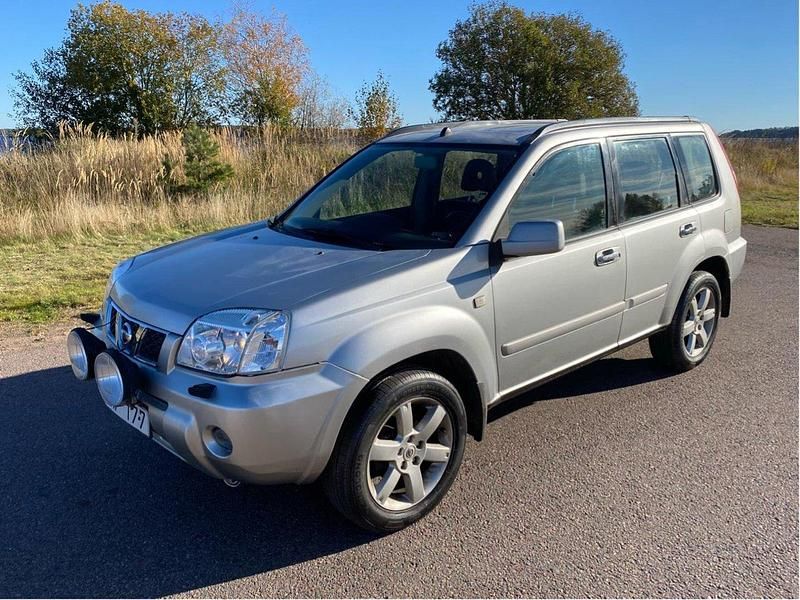 Begagnad 2004 Nissan X-Trail SUV | 33 900 kr (Dyr) - Bild 1/4