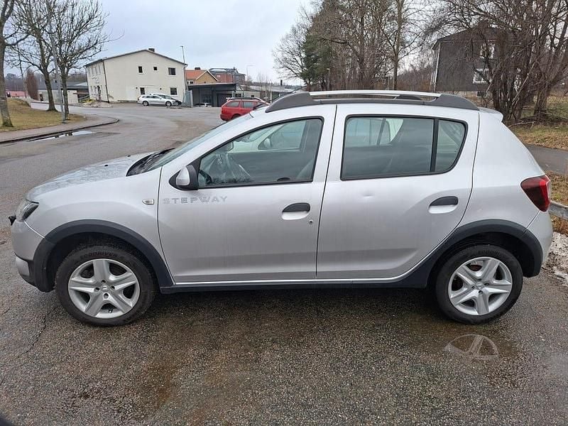 Begagnad Dacia Sandero Stepway 90 HK (66 kW) 2013