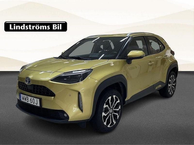 Gul Begagnad 2022 Toyota Yaris Cross Active SUV | 274 500 kr (Marknadspris) - Bild 1/3