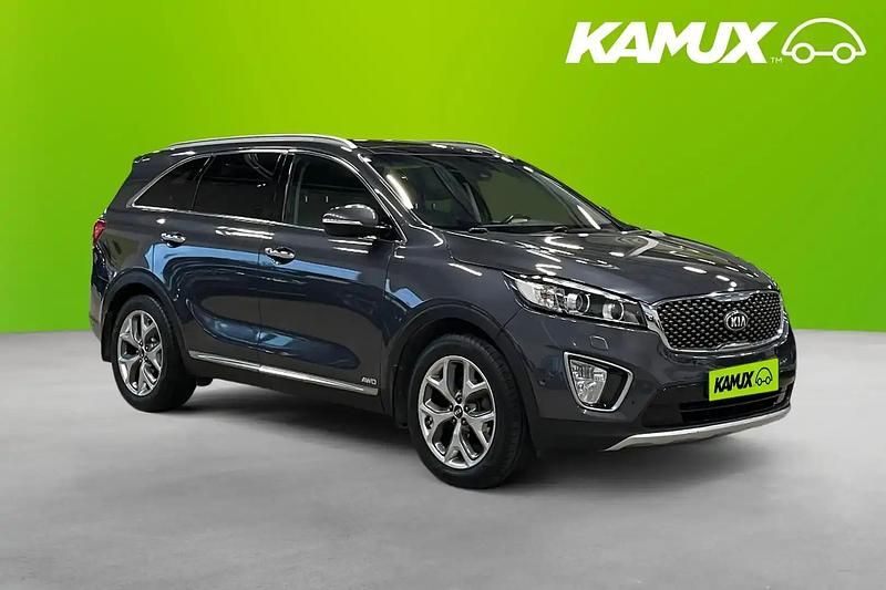 Silver/grå Begagnad 2016 Kia Sorento SUV | 194 700 kr (Marknadspris) - Bild 1/4