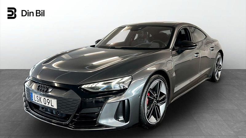 Grå Begagnad 2021 Audi e-tron SUV | 789 900 kr - Bild 1/4