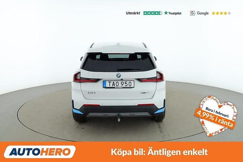 Begagnad BMW iX1 230 kW (313 HK) 2023 Vit SUV