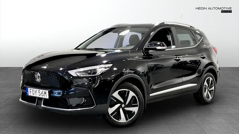 Svart Begagnad 2022 MG ZS Halvkombi | 227 900 kr (Superpris) - Bild 1/4
