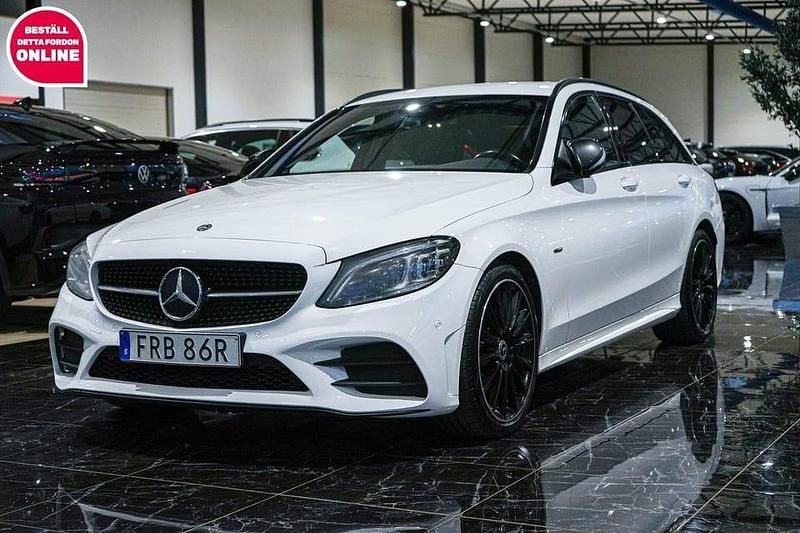 Vit Begagnad 2021 Mercedes C220 AMG Kombi | 199 500 kr (Superpris) - Bild 1/4