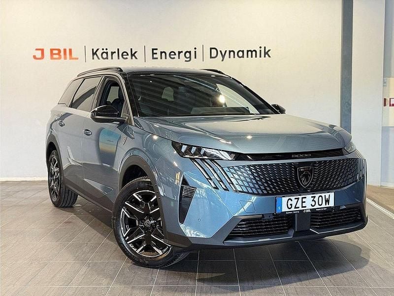 Blå Begagnad 2025 Peugeot 5008 GT Minibuss | 419 900 kr - Bild 1/4