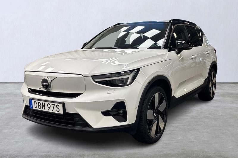 Vit Begagnad 2024 Volvo XC40 Ultimate SUV | 479 900 kr (Dyr) - Bild 1/4