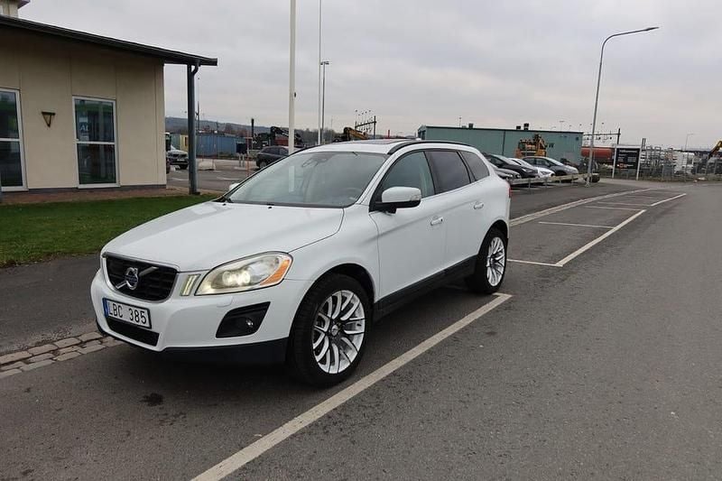Begagnad 2009 Volvo XC60 SUV | 79 900 kr (Dyr) - Bild 1/4