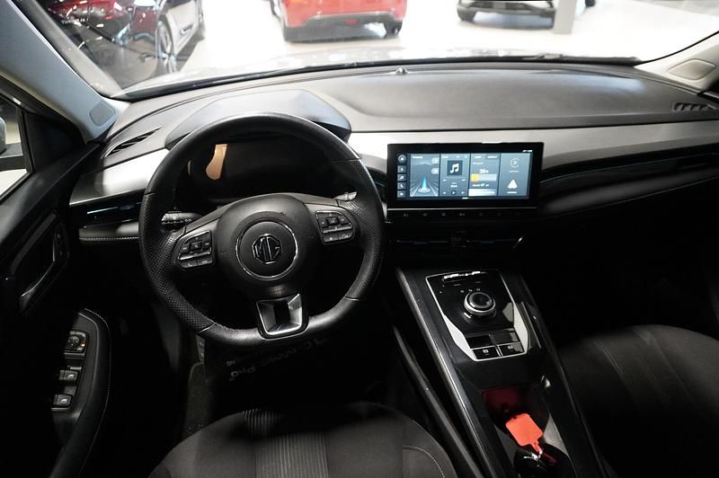 Begagnad MG MG5 EV Comfort 130 kW (177 HK) 2022 Grå Kombi