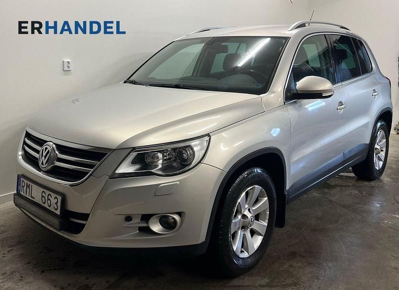 Silver Begagnad 2009 VW Tiguan SUV | 69 900 kr (Bra pris) - Bild 1/4