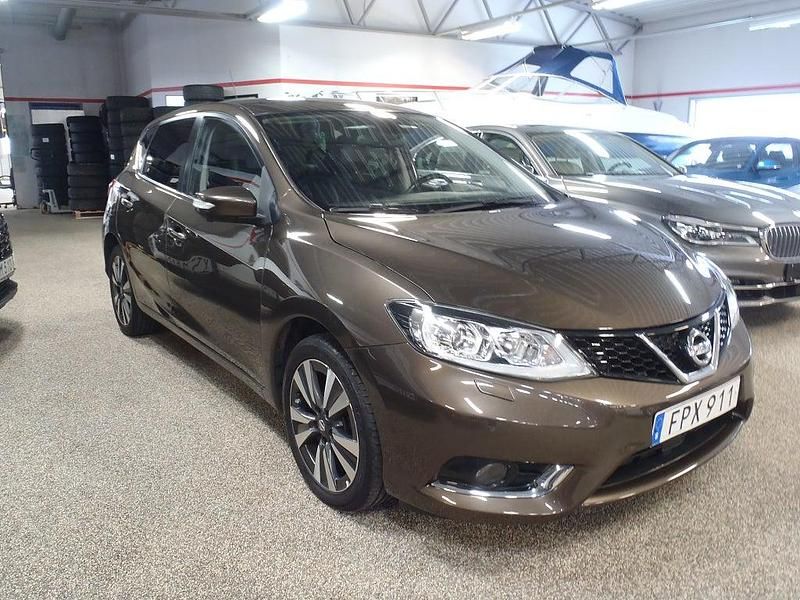 Begagnad Nissan Pulsar 116 HK (85 kW) 2017 Brun metallic Halvkombi