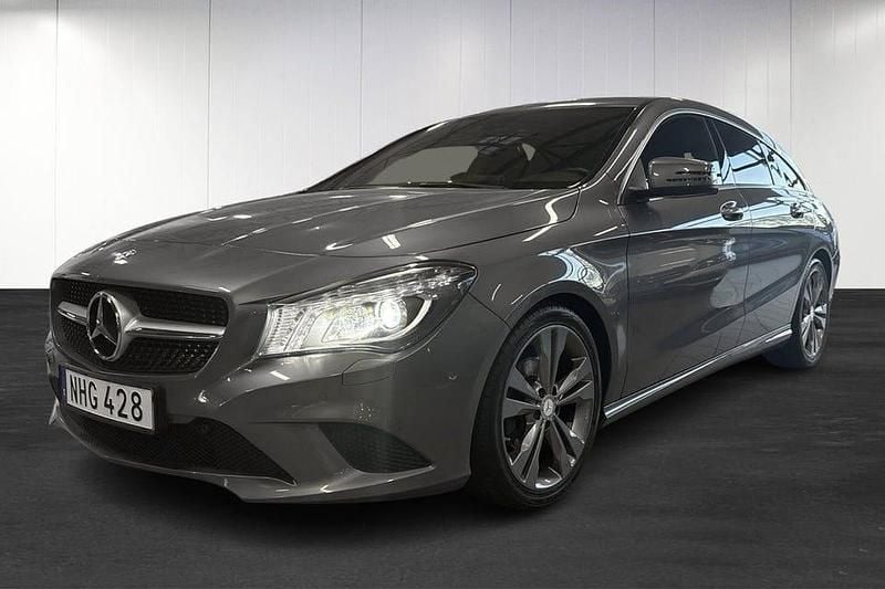 Grå Begagnad 2016 Mercedes CLA200 Shooting Brake Kombi | 189 000 kr (Marknadspris) - Bild 1/4