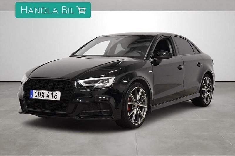 Svart Begagnad 2016 Audi A3 S-Line Sedan | 229 700 kr (Marknadspris) - Bild 1/4