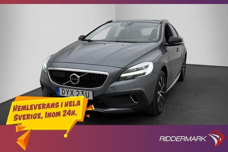 Grå Begagnad 2019 Volvo V40 CC Momentum Kombi | 209 900 kr (Marknadspris) - Bild 1/3