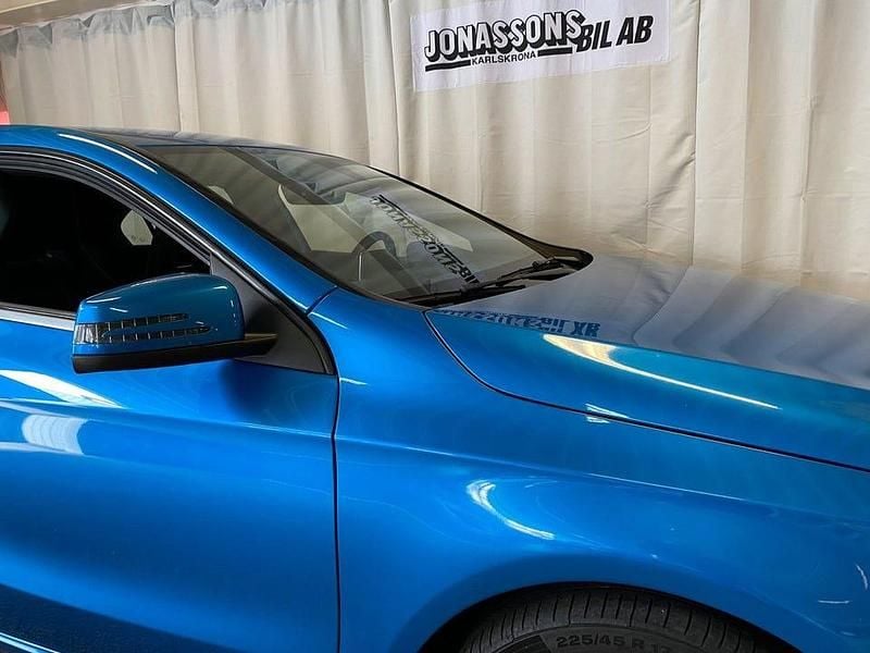 Begagnad Mercedes A180 109 HK (80 kW) 2016 Blå Halvkombi