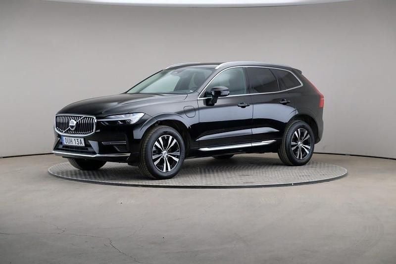 Begagnad Volvo XC60 Core 350 HK (257 kW) 2022 Black (solid) SUV