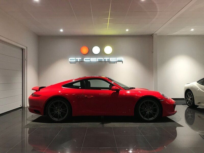Röd Begagnad 2016 Porsche 911 Carrera Sportkupé | 969 000 kr - Bild 1/4
