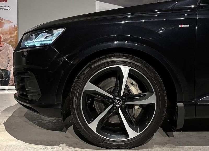 Begagnad Audi Q7 Exclusive 272 HK (200 kW) 2017 Svart SUV