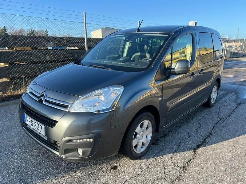 Begagnad Citroën Berlingo 99 HK (72 kW) 2016 Minibuss