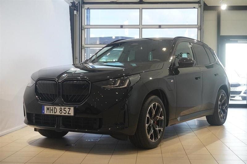 Svart Begagnad 2025 BMW X3 Efficient Dynamics SUV | 739 800 kr (Superpris) - Bild 1/4
