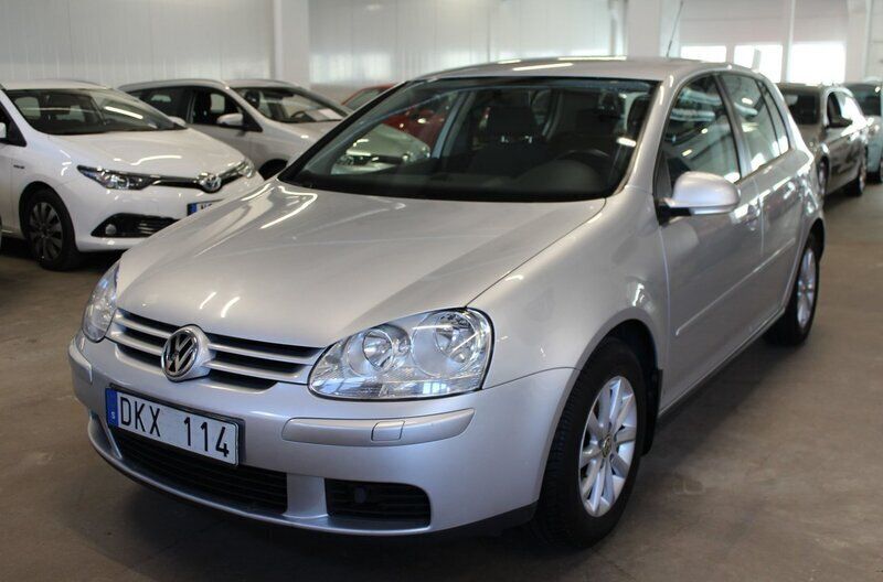 Silver Begagnad 2008 VW Golf Halvkombi | 50 000 kr (Marknadspris) - Bild 1/3