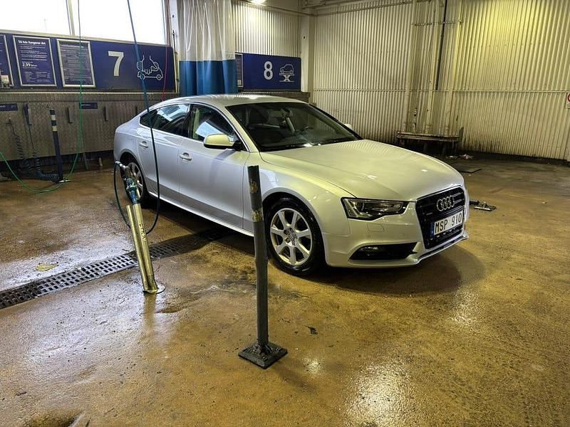 Begagnad Audi A5 Sportback 177 HK (130 kW) 2012 Halvkombi