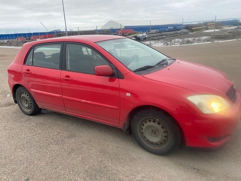 Begagnad 2004 Toyota Corolla | 14 500 kr (Bra pris) - Bild 1/4