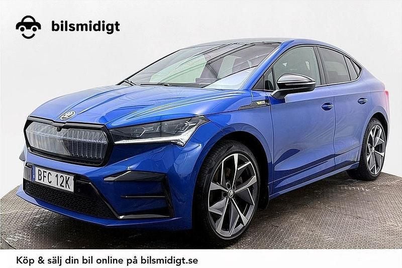 Blå Begagnad 2022 Skoda Enyaq iV RS SUV | 378 900 kr (Marknadspris) - Bild 1/3