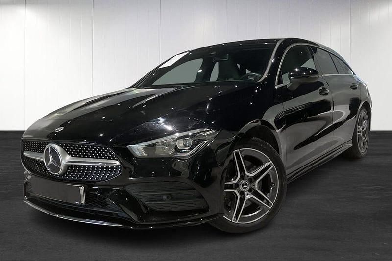 Begagnad Mercedes CLA250e Shooting Brake AMG 2023 Svart Kombi