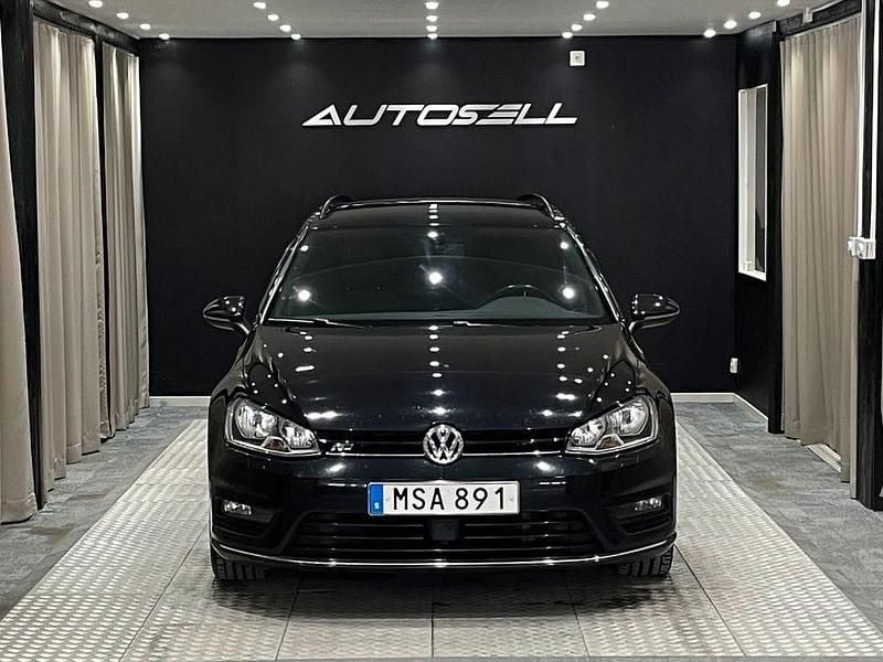 Begagnad VW Golf VII R-line 150 HK (110 kW) 2015 Svart Kombi