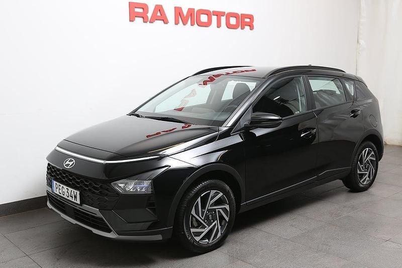Svart Begagnad 2025 Hyundai Bayon SUV | 239 900 kr - Bild 1/4