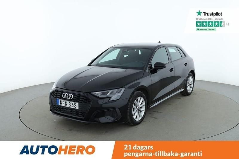 Svart Begagnad 2022 Audi A3 Sportback Halvkombi | 249 000 kr (Marknadspris) - Bild 1/4