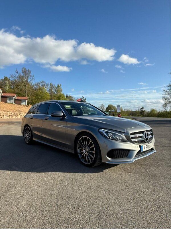 Silver Begagnad 2016 Mercedes C400 Kombi | 254 000 kr (Marknadspris) - Bild 1/4
