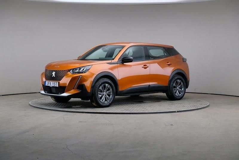 Begagnad Peugeot e-2008 Active 100 kW (136 HK) 2022 Orange SUV
