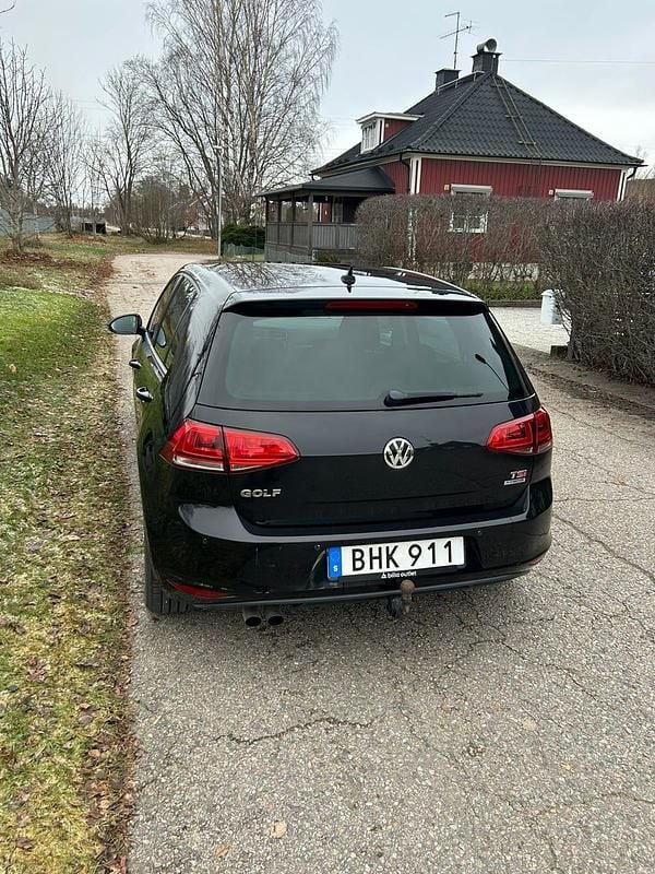 Begagnad VW Golf VII 140 HK (102 kW) 2014 Halvkombi