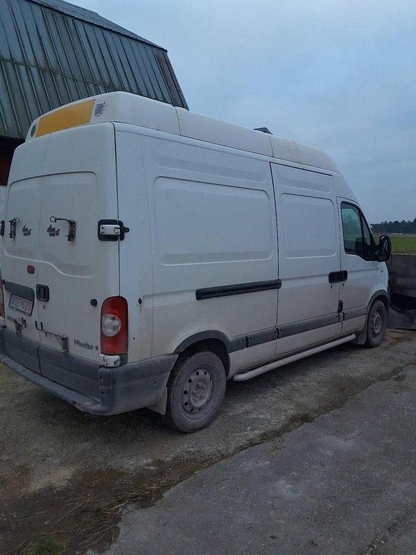 Begagnad 2004 Renault Master Van | 80 000 kr (Dyr) - Bild 1/4