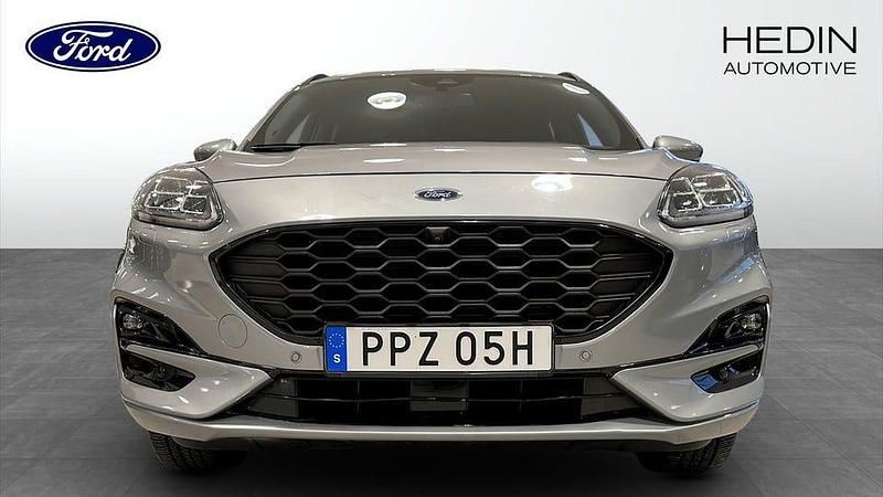 Begagnad Ford Kuga ST-Line X 152 HK (111 kW) 2022 Grå SUV