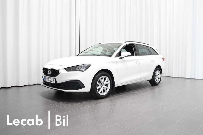Vit Begagnad 2022 Seat Leon Kombi | 199 500 kr (Marknadspris) - Bild 1/4