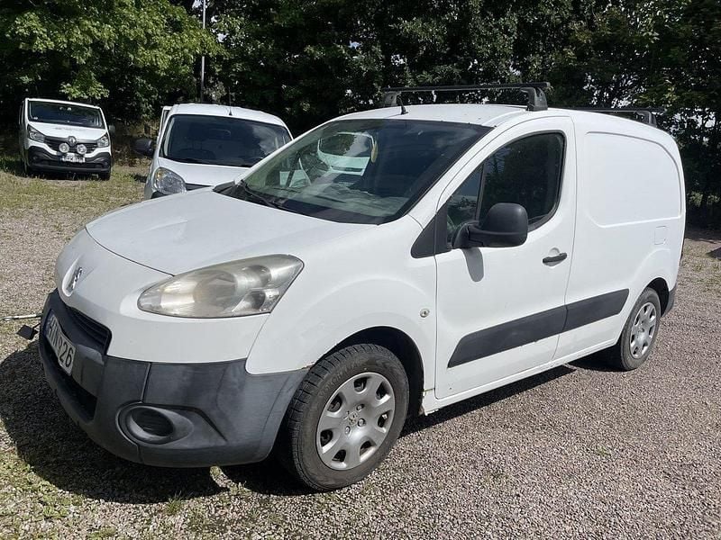 Vit Begagnad 2012 Peugeot Partner Minibuss | 6 500 kr - Bild 1/4