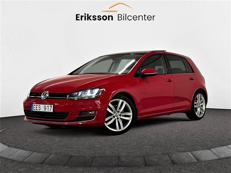 Röd Begagnad 2013 VW Golf VII Halvkombi | 149 900 kr (Lite dyr) - Bild 1/4
